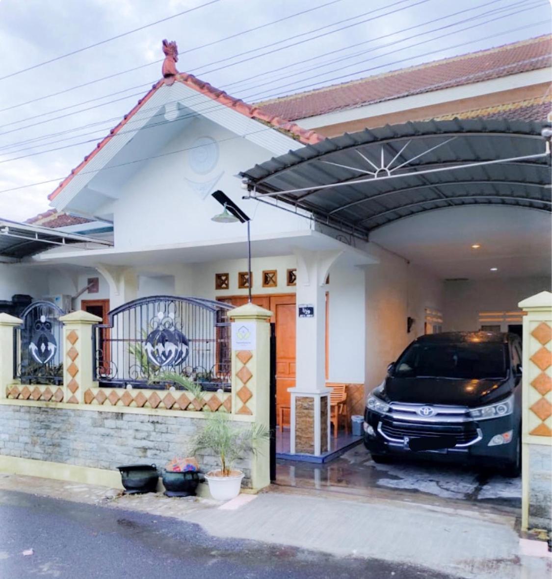 Twentynine Homestay Banyuwangi  Kültér fotó